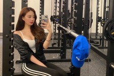 柳州我是一名瑜伽锻练外加兼职模特(我是一名瑜伽锻练外加兼职模特小说)