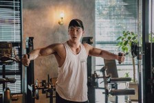 柳州肌肉男模(肌肉男模板)