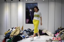 柳州兼职模特试衣服(兼职做试衣模特好吗)