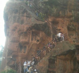 柳州乐山旅游攻略(乐山旅游攻略自由行路线推荐)