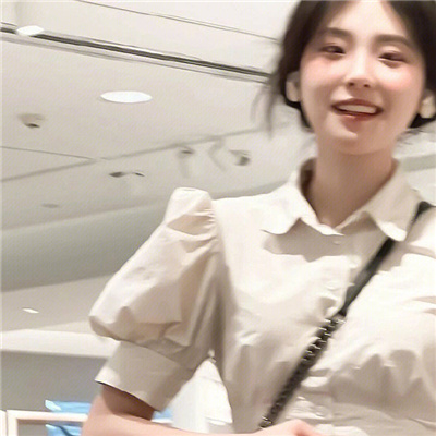 柳州高端纯出女孩雇用(高端名媛定造)奢华游艇豪侈生活月入50W
