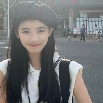 柳州商务伴游带客户去看海豚表演