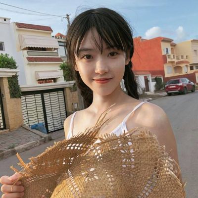 柳州伴游女生李梓萱的资料