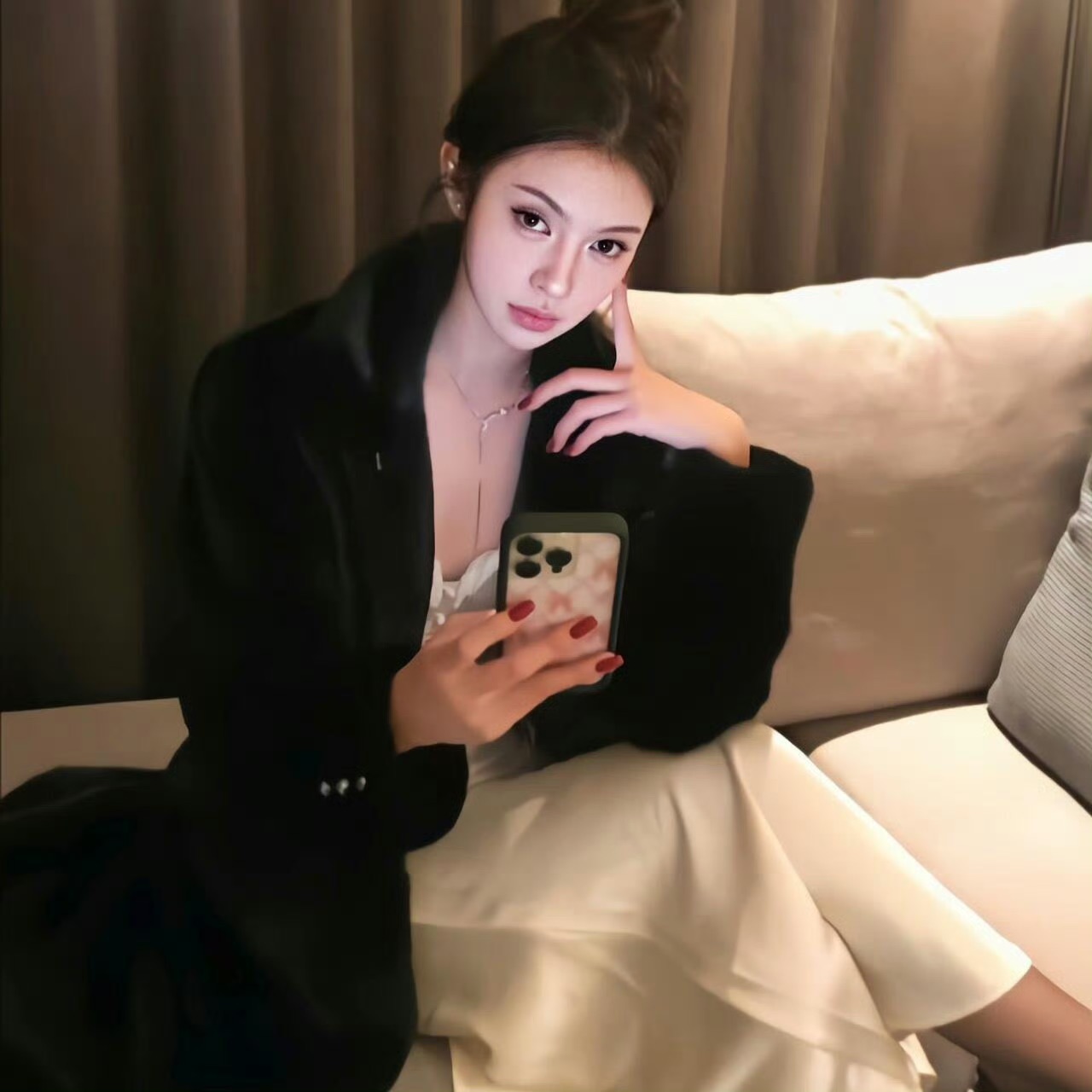 柳州伴游女生周语言的资料