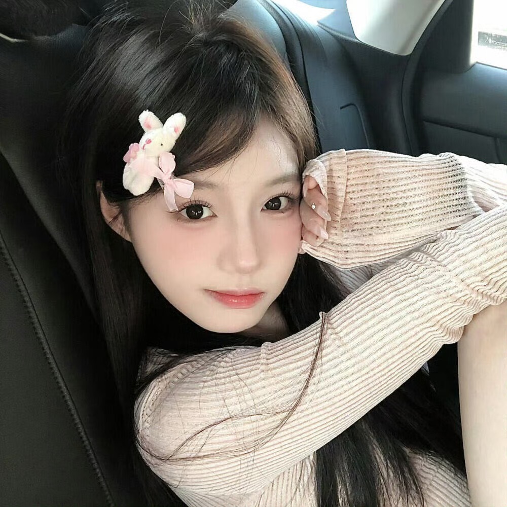 柳州伴游女生沈欣白的资料
