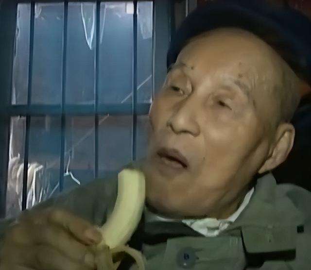 领奖后要带老伴游遍中国的简单介绍