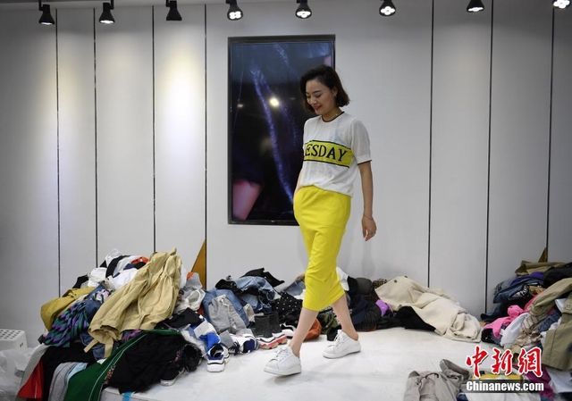 兼职模特试衣服(兼职做试衣模特好吗)