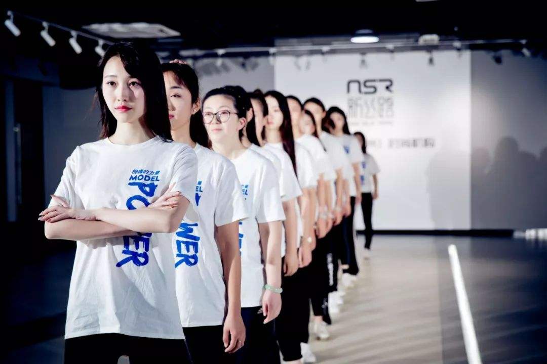 南京少儿模特兼职(南京潮童星少儿模特培训地址)